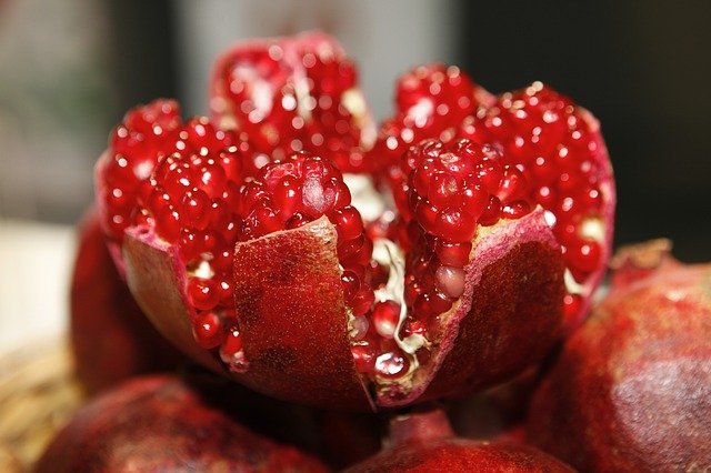 pomegranate health benefits